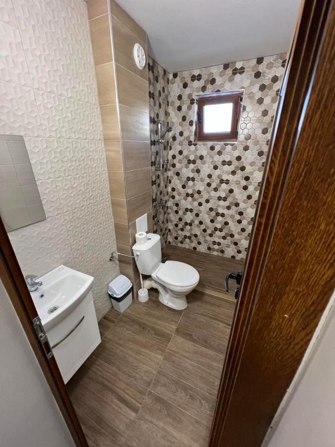 Stamatovi Family Hotel Pomorie Buitenkant foto